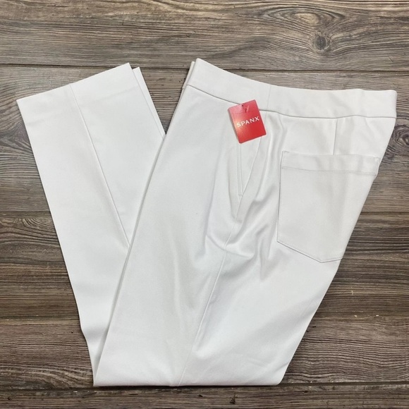 NWT🔥Spanx🔥Ankle Slim Straight Pant Ultimate Opacity Technology Petite Small - Picture 6 of 15